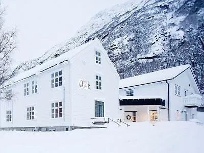 ホテル Aak Åndalsnes